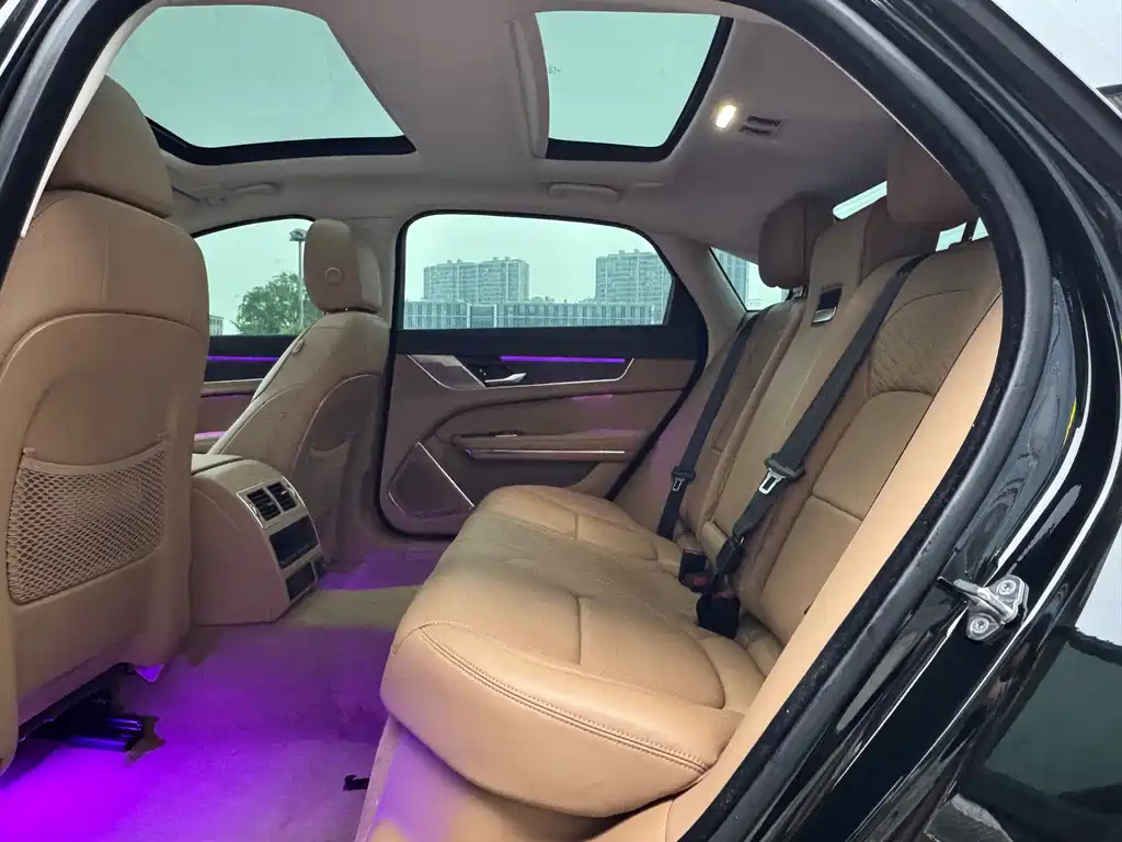 Jaguar XFL 2024 — фото 11