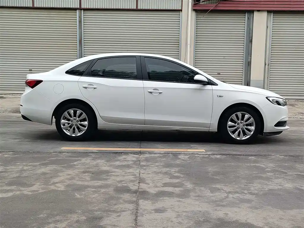 Buick Excelle 2020 — фото 15