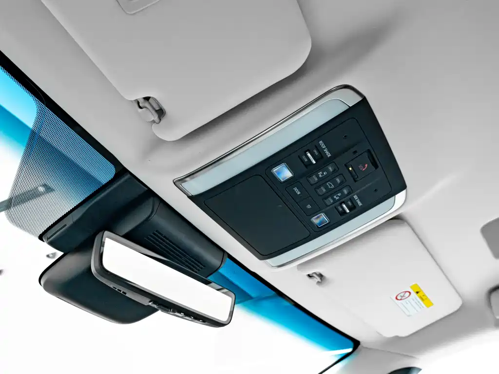 Lexus LM 2024 — фото 15