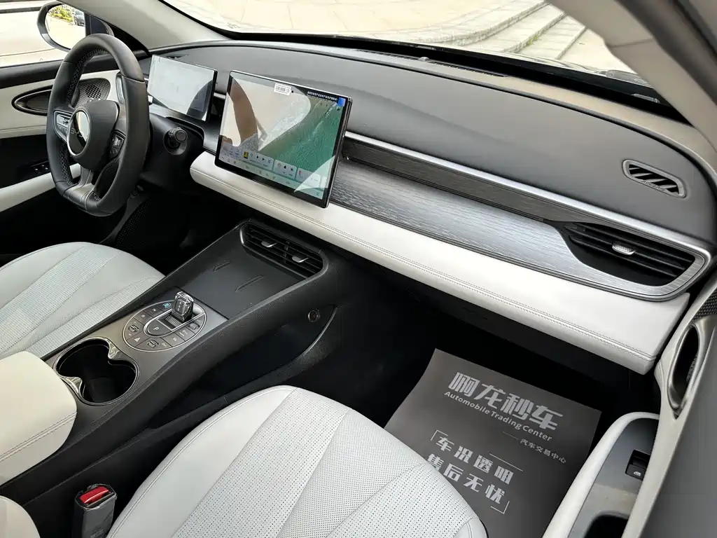 BYD Seal 05 DM-i 2025 — фото 9