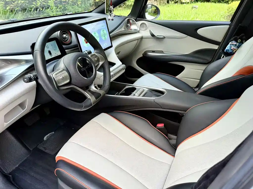 BYD Dolphin 2022 — фото 11