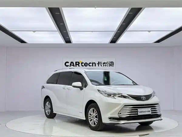 Toyota Sienna 2023