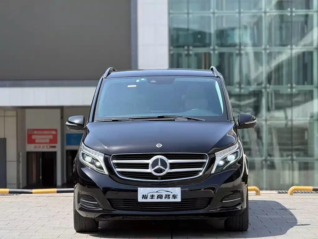 Mercedes-Benz V-Class 2020 — фото 2