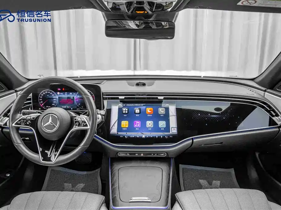 Mercedes-Benz E-Class 2023 — фото 13