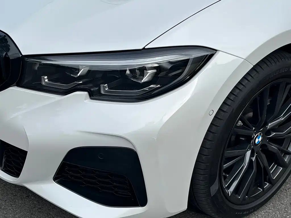BMW 3 Series 2022