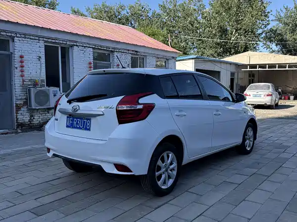 Toyota Yaris L 2016