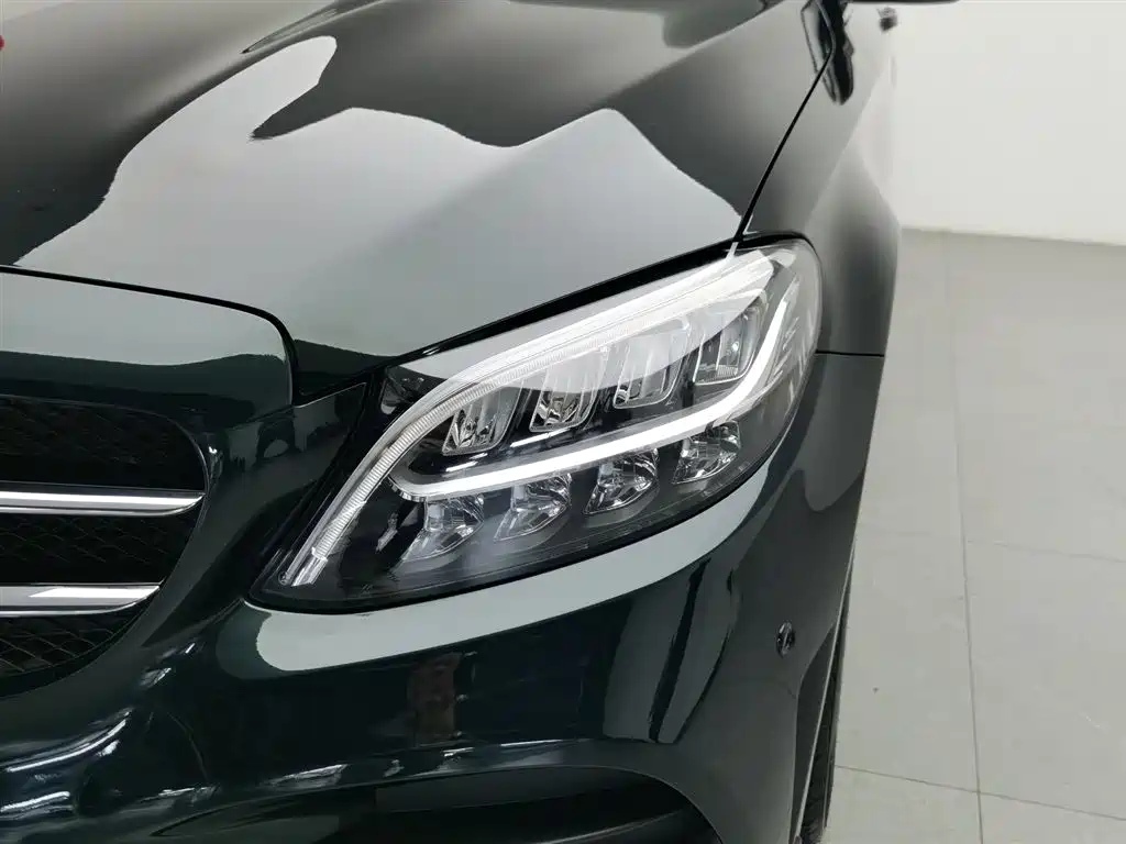 Mercedes-Benz C-Class 2019 — фото 7