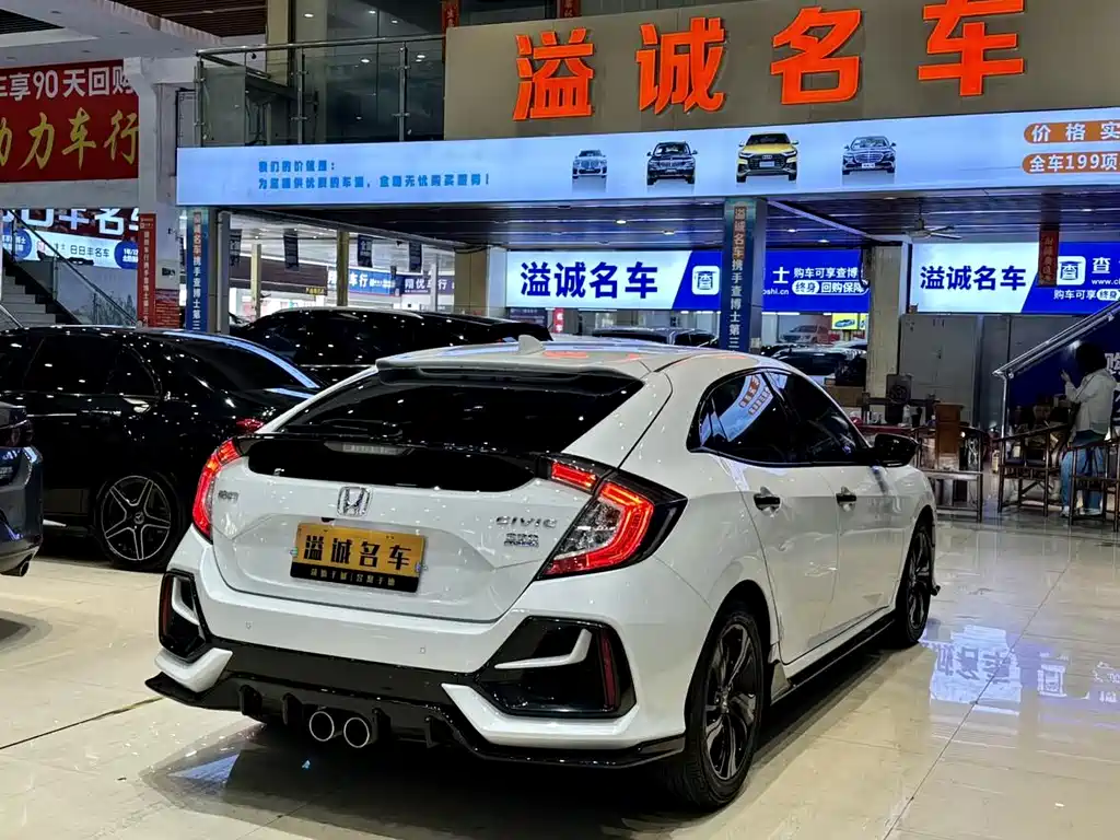 Honda Civic 2021 — фото 13
