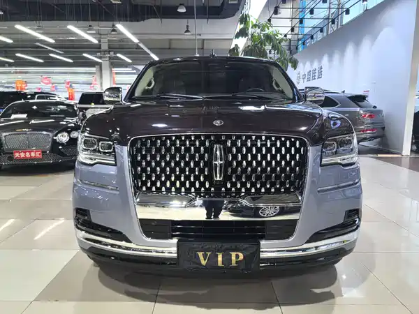 Lincoln Navigator One 2022