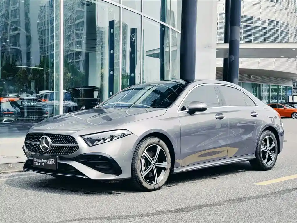 Mercedes-Benz A-Class 2024 — фото 1