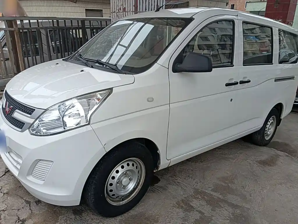 Wuling Rongguang V 2020 — фото 2