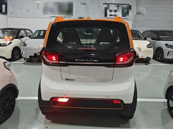 Baojun E100 2019
