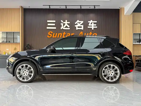 Porsche Cayenne 2011