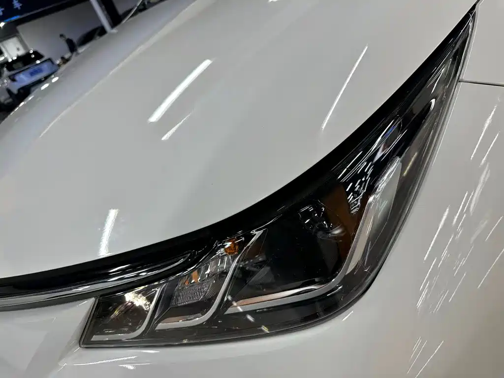 Toyota Corolla 2021 — фото 13