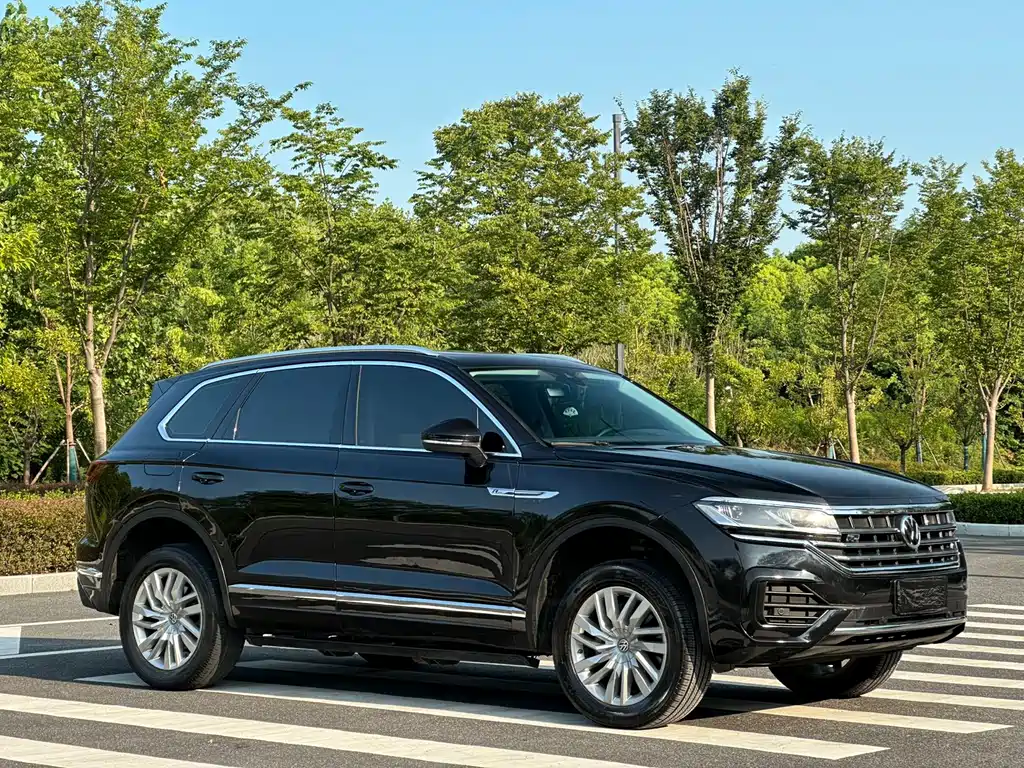 Volkswagen Touareg 2020 — фото 2
