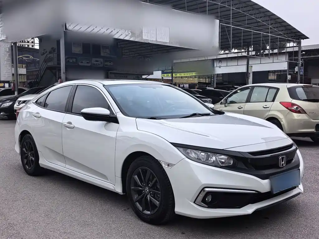 Honda Civic 2019 — фото 25