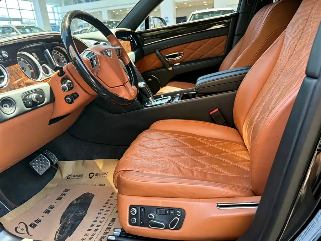 Bentley Flying Spur 2013 — фото 10