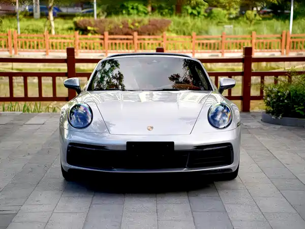 Porsche 911 2023