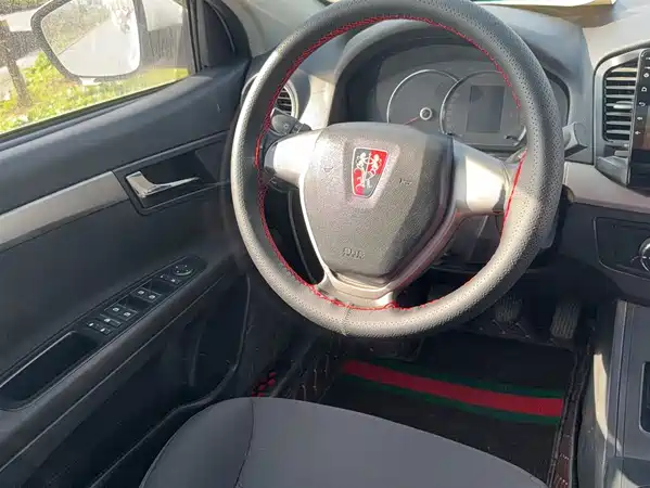 Roewe 350 2015