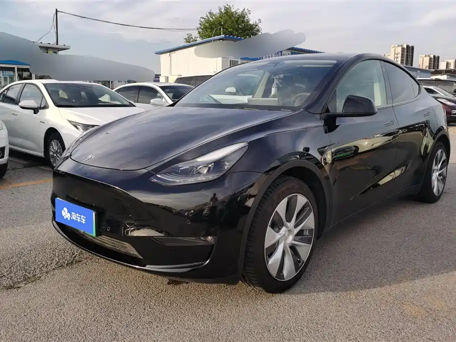 Tesla Model Y 2021