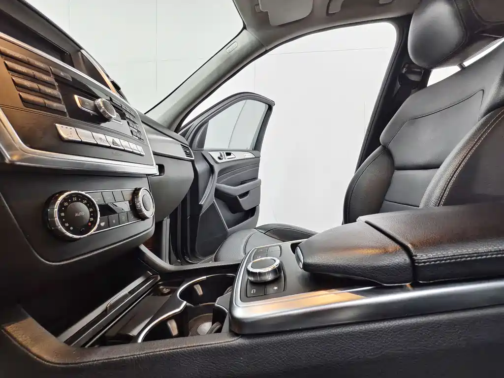 Mercedes-Benz M-Class 2014 — фото 12