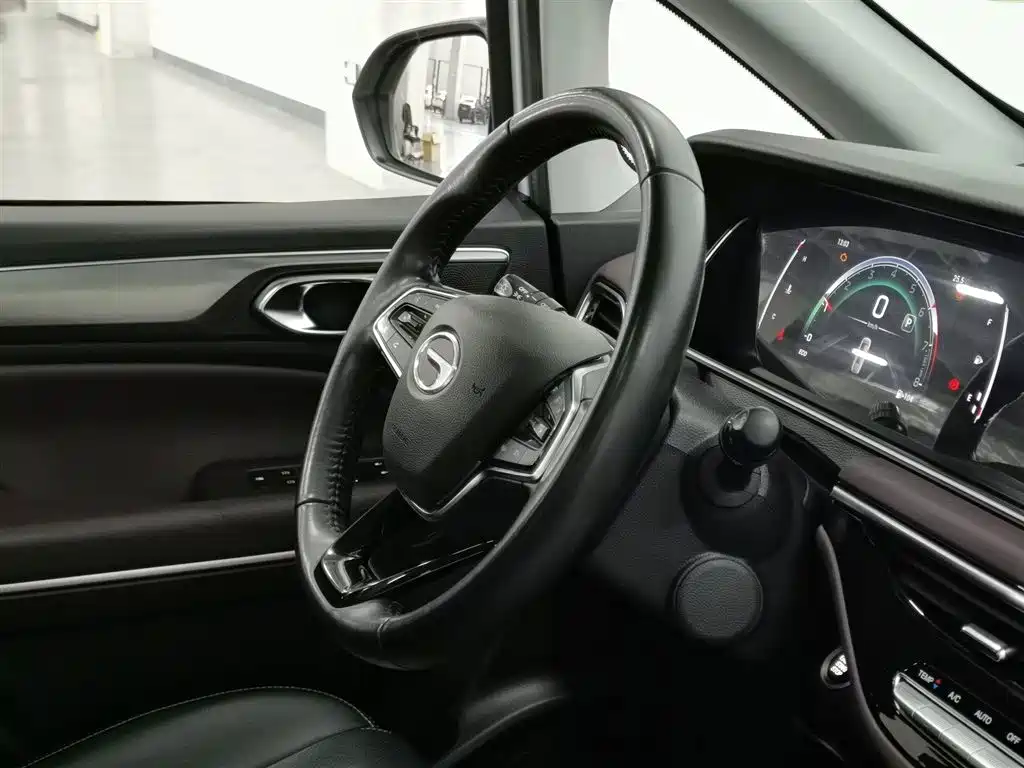 GAC Motor Trumpchi M6 2023 — фото 22