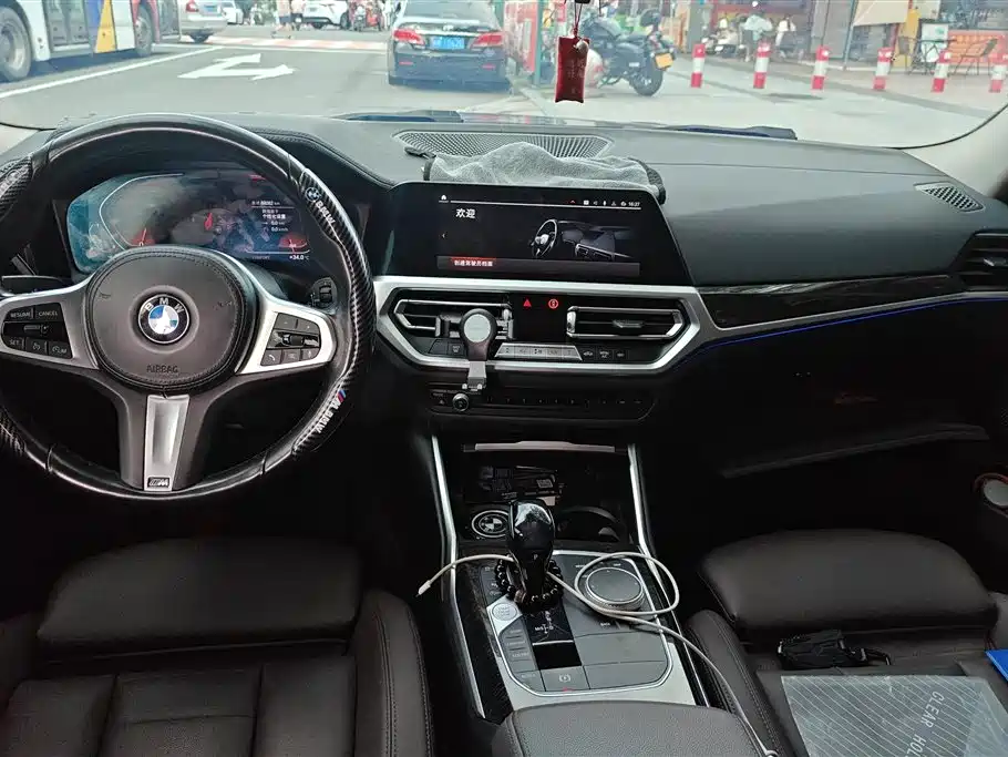 BMW 3 Series 2021 — фото 12
