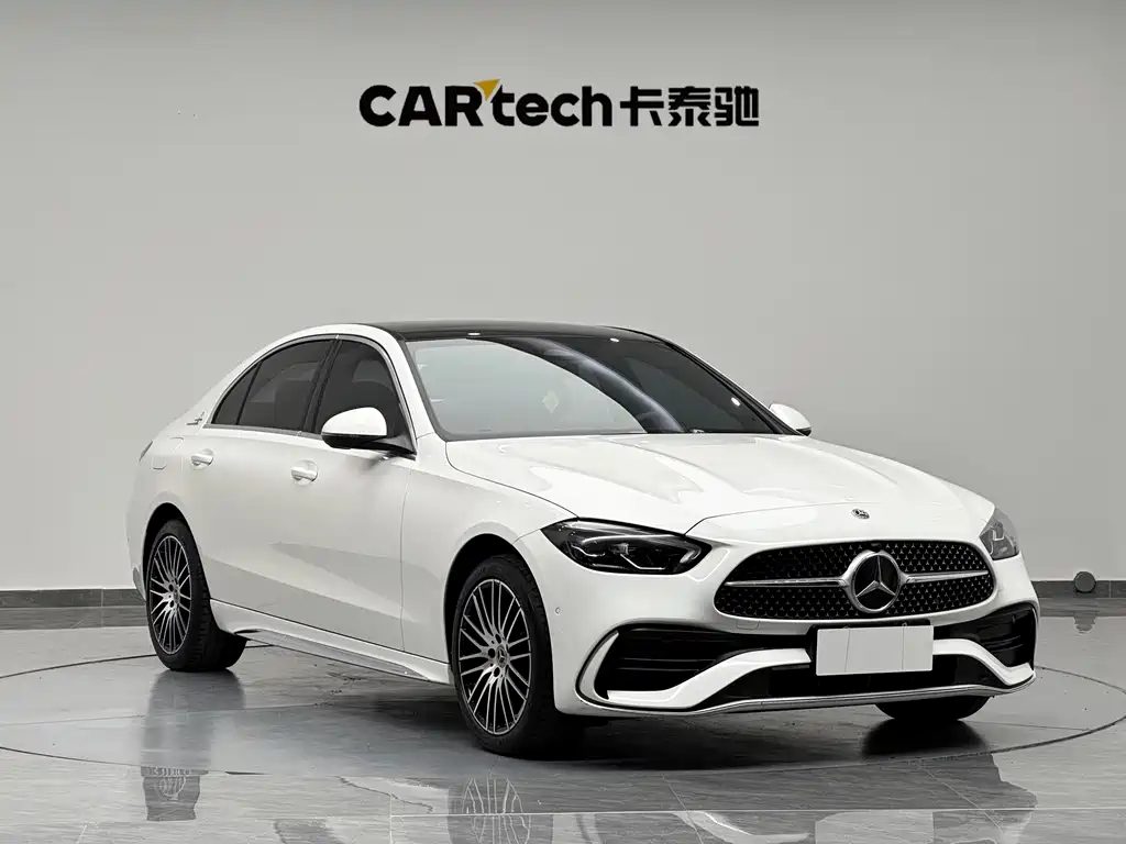 Mercedes-Benz C-Class 2024 — фото 3