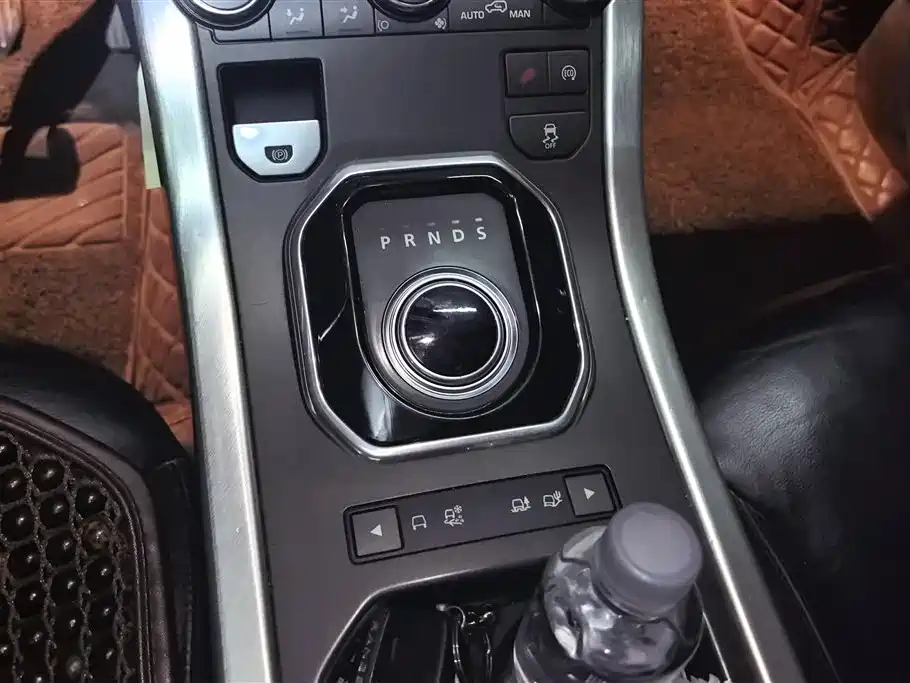 Land Rover Evoque 2014 — фото 16