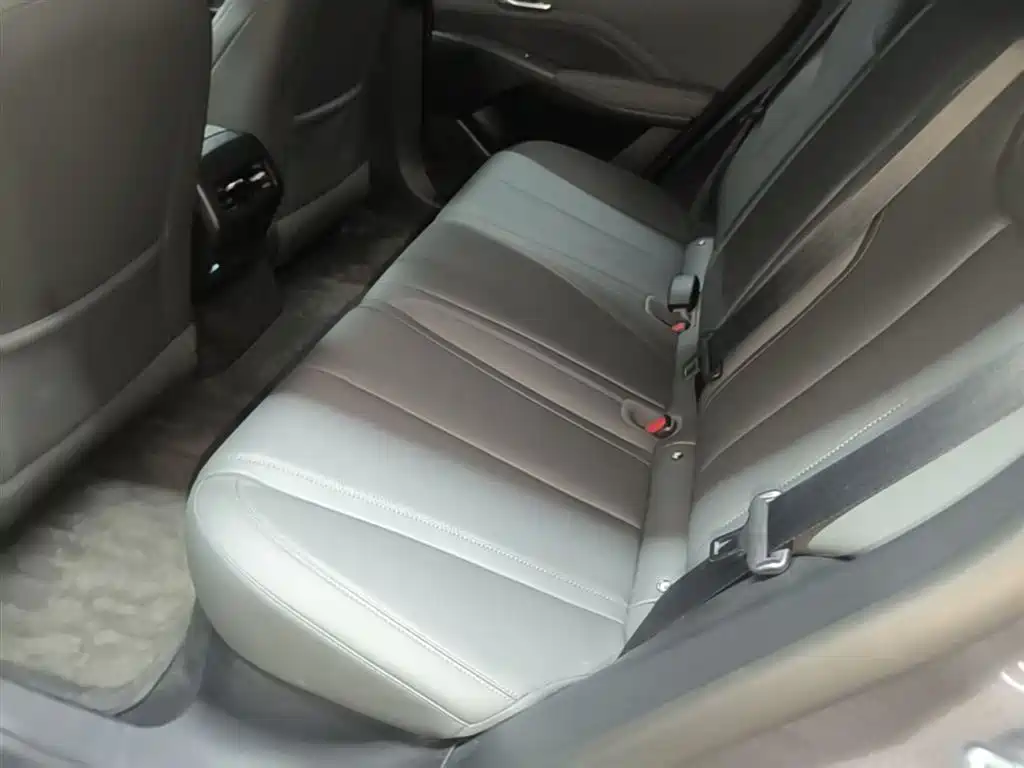 BYD Qin PLUS 2025 — фото 15