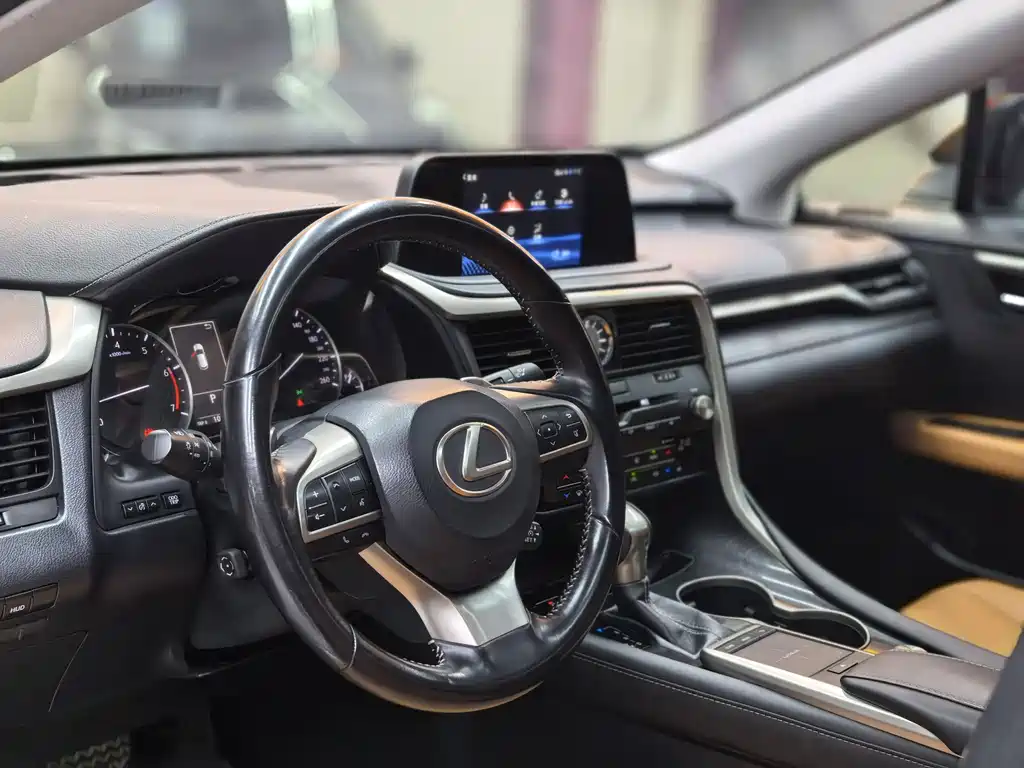 Lexus RX 2021 — фото 14