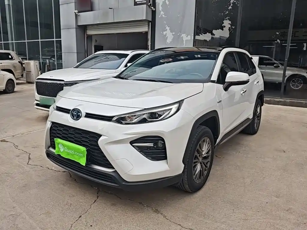 Toyota Wildlander 2023 — фото 2