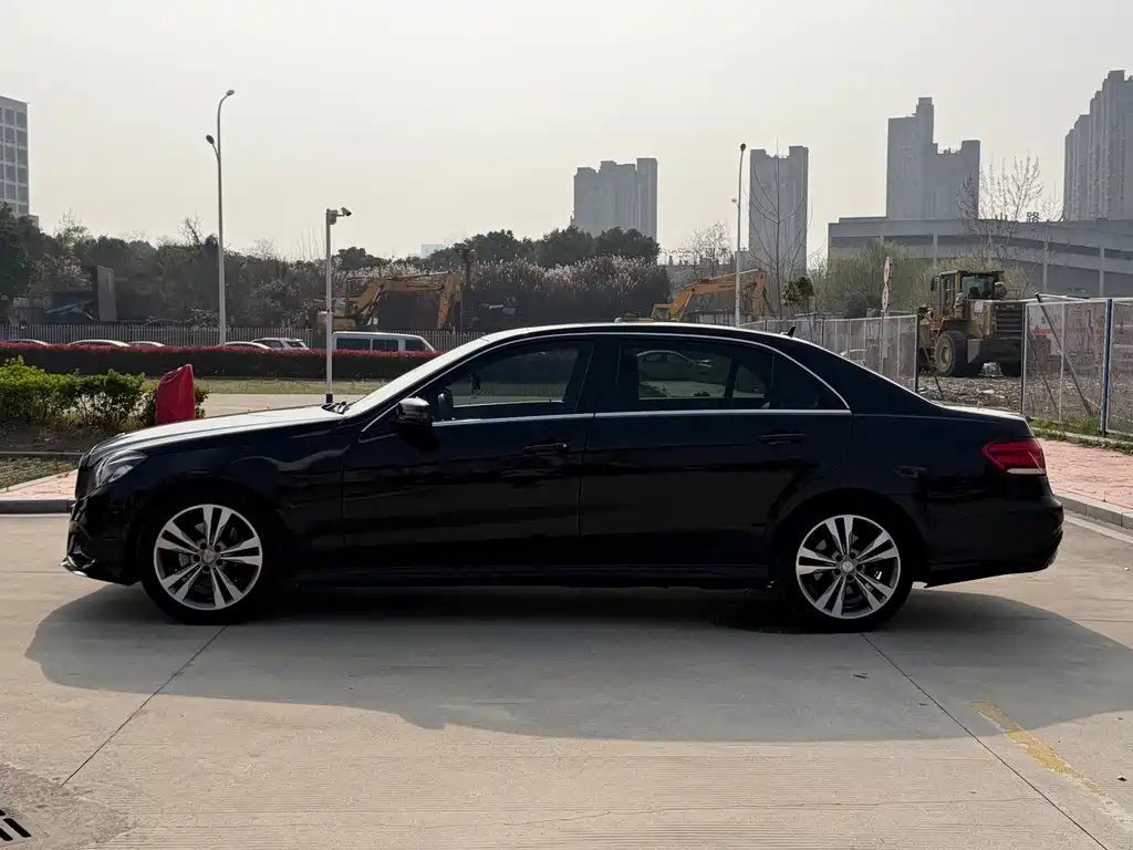 Mercedes-Benz E-Class 2014