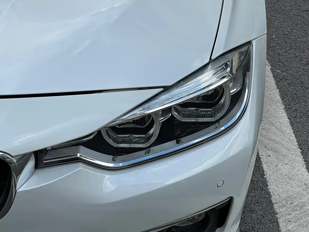 BMW 3 Series 2017 — фото 9