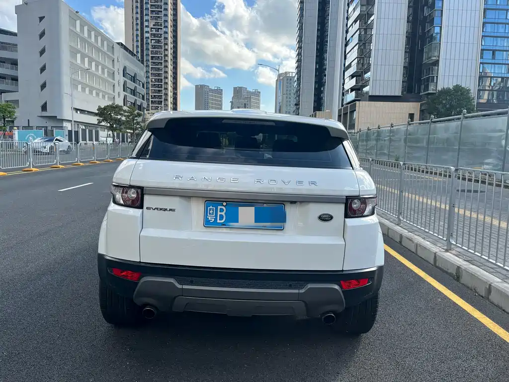 Land Rover Evoque 2015 — фото 5