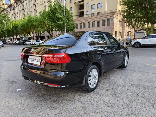 Volkswagen Lavida 2015