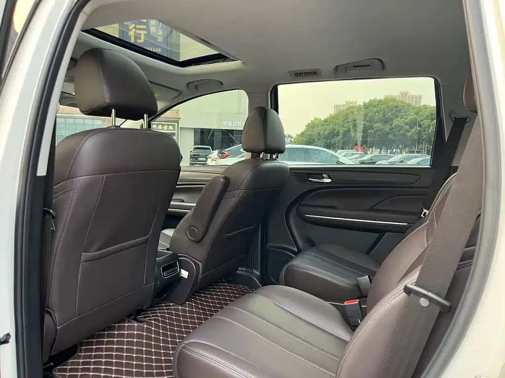 GAC Motor Trumpchi M6 2019 — фото 7