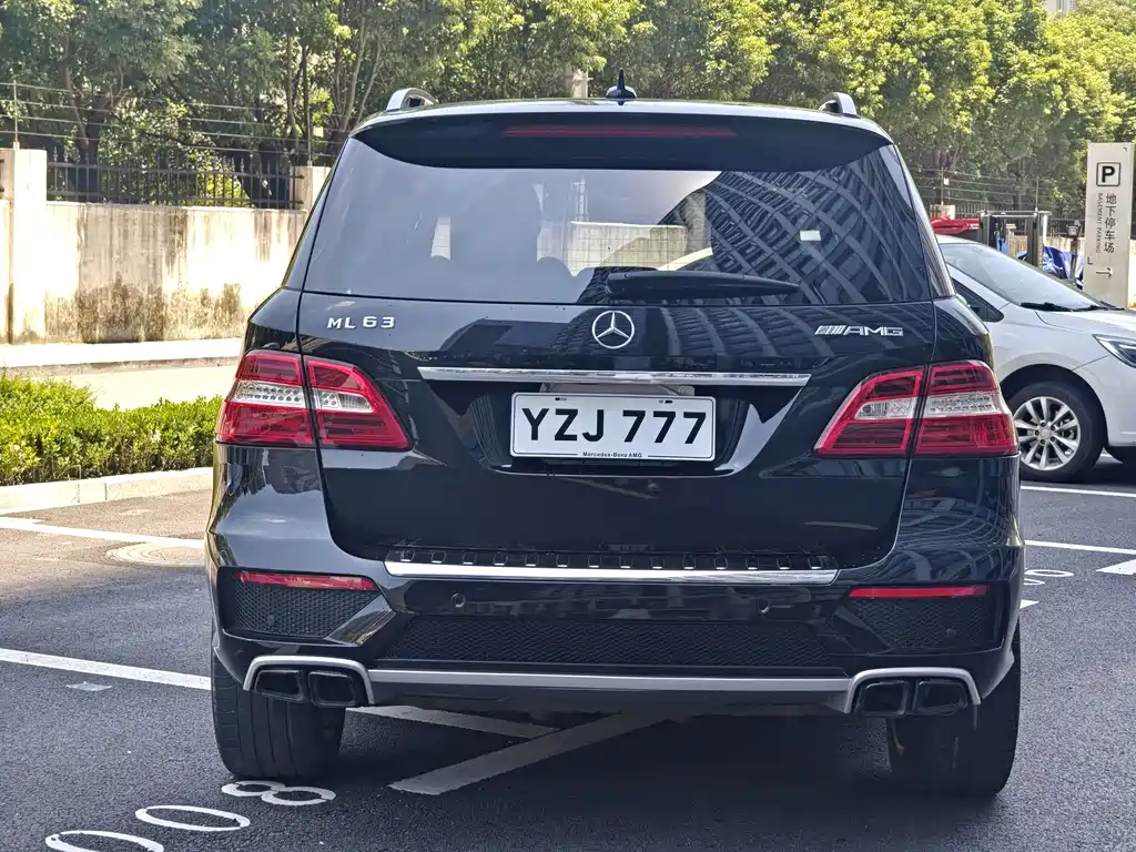 Mercedes-Benz M-Class AMG 2015 — фото 8