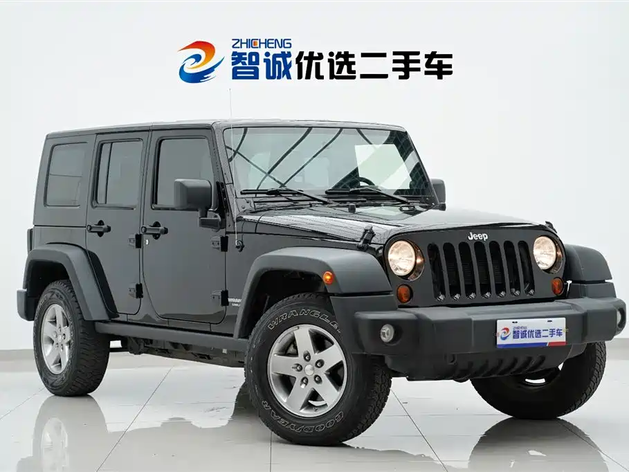 Jeep Wrangler 2010 — фото 36