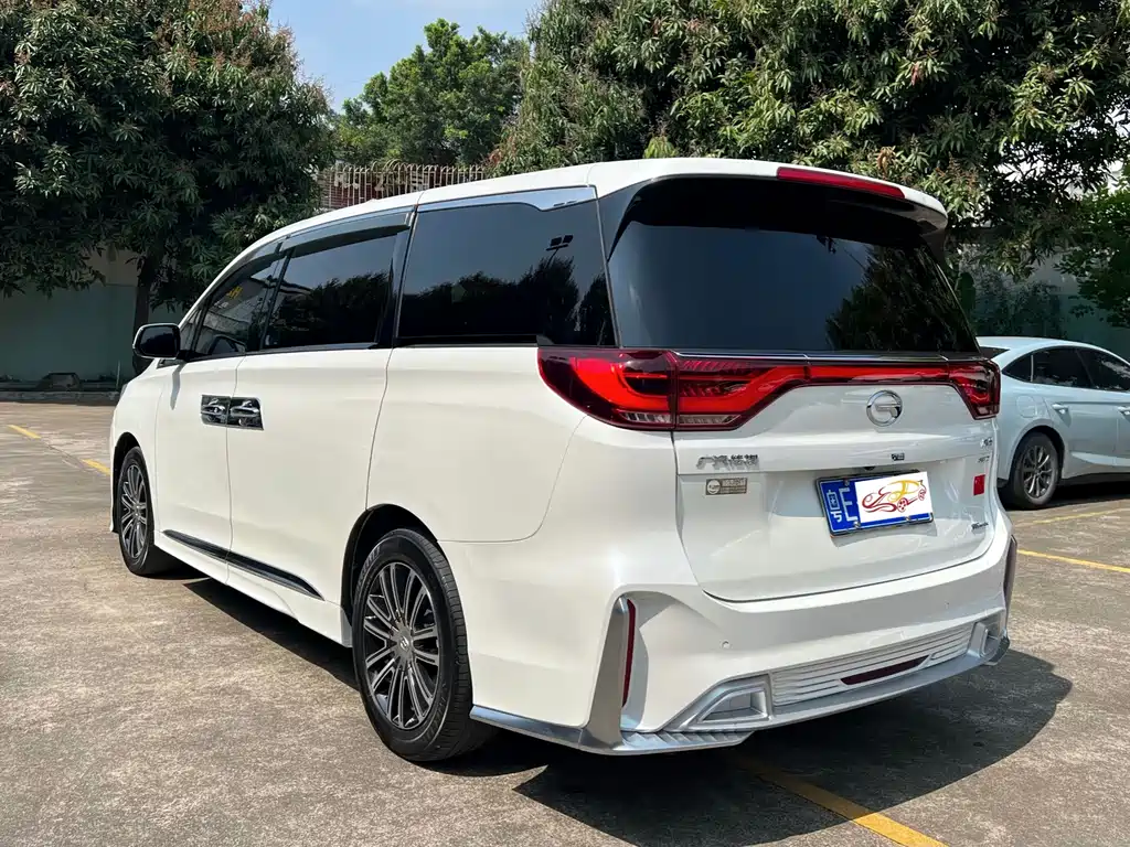 GAC Motor Trumpchi M8 2021 — фото 9