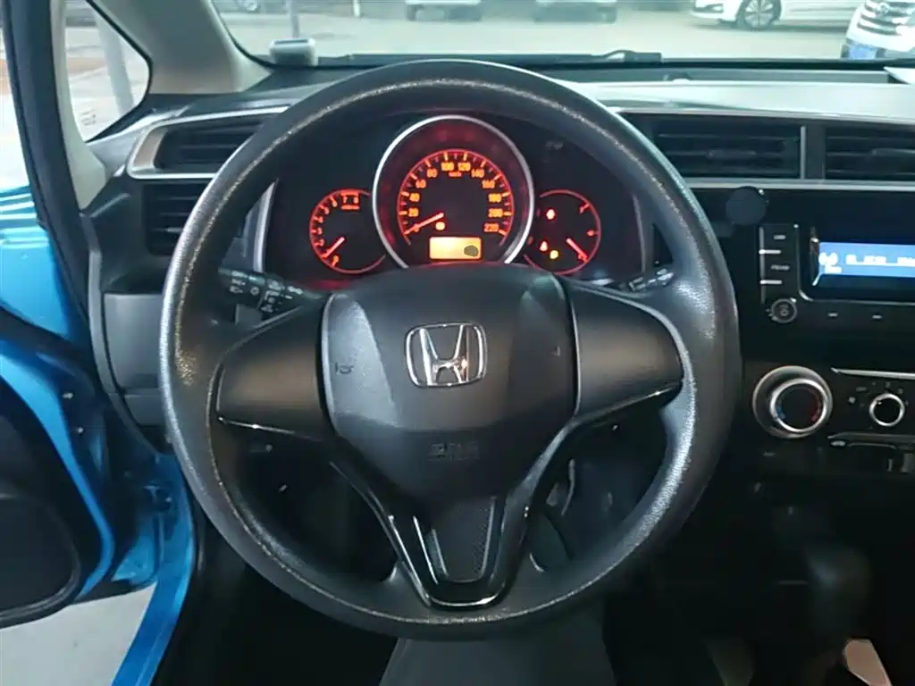 Honda Fit 2018 — фото 11