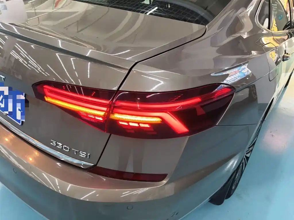 Volkswagen Passat 2019 — фото 8