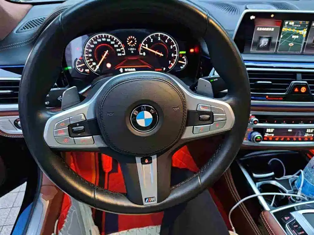 BMW 7 Series 2018 — фото 5