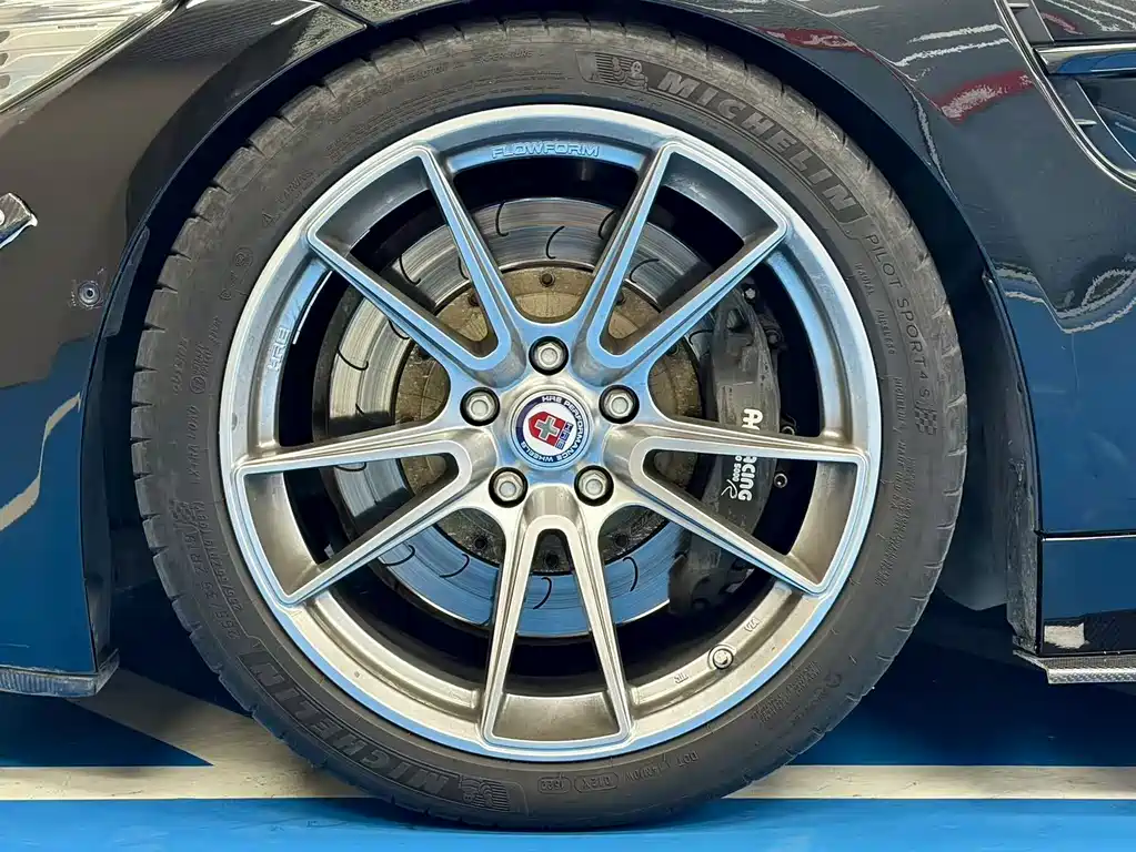 BMW M4 2017 — фото 13