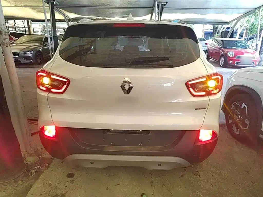 Renault Kadjar 2018 — фото 6