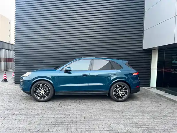 Porsche Cayenne 2024