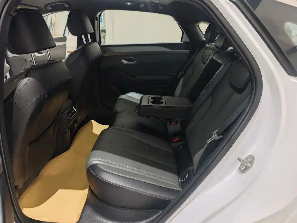 BYD Qin L 2025 — фото 11