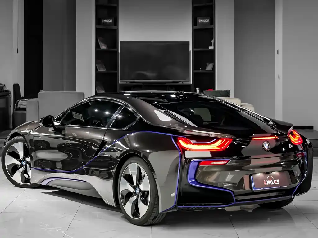 BMW i8 2017 — фото 5