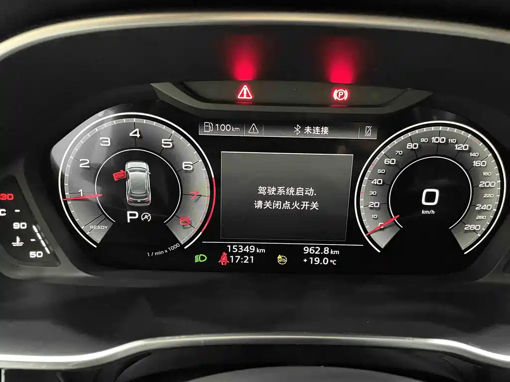 Audi Q3 2022 — фото 20