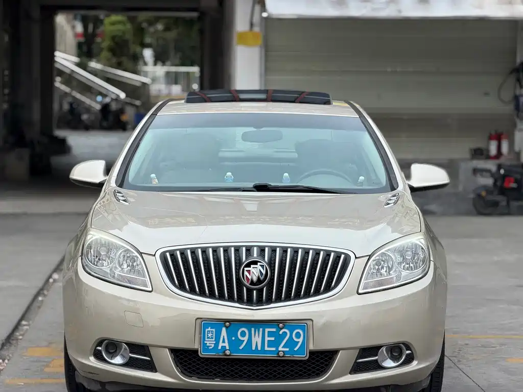 Buick Excelle 2014 — фото 2